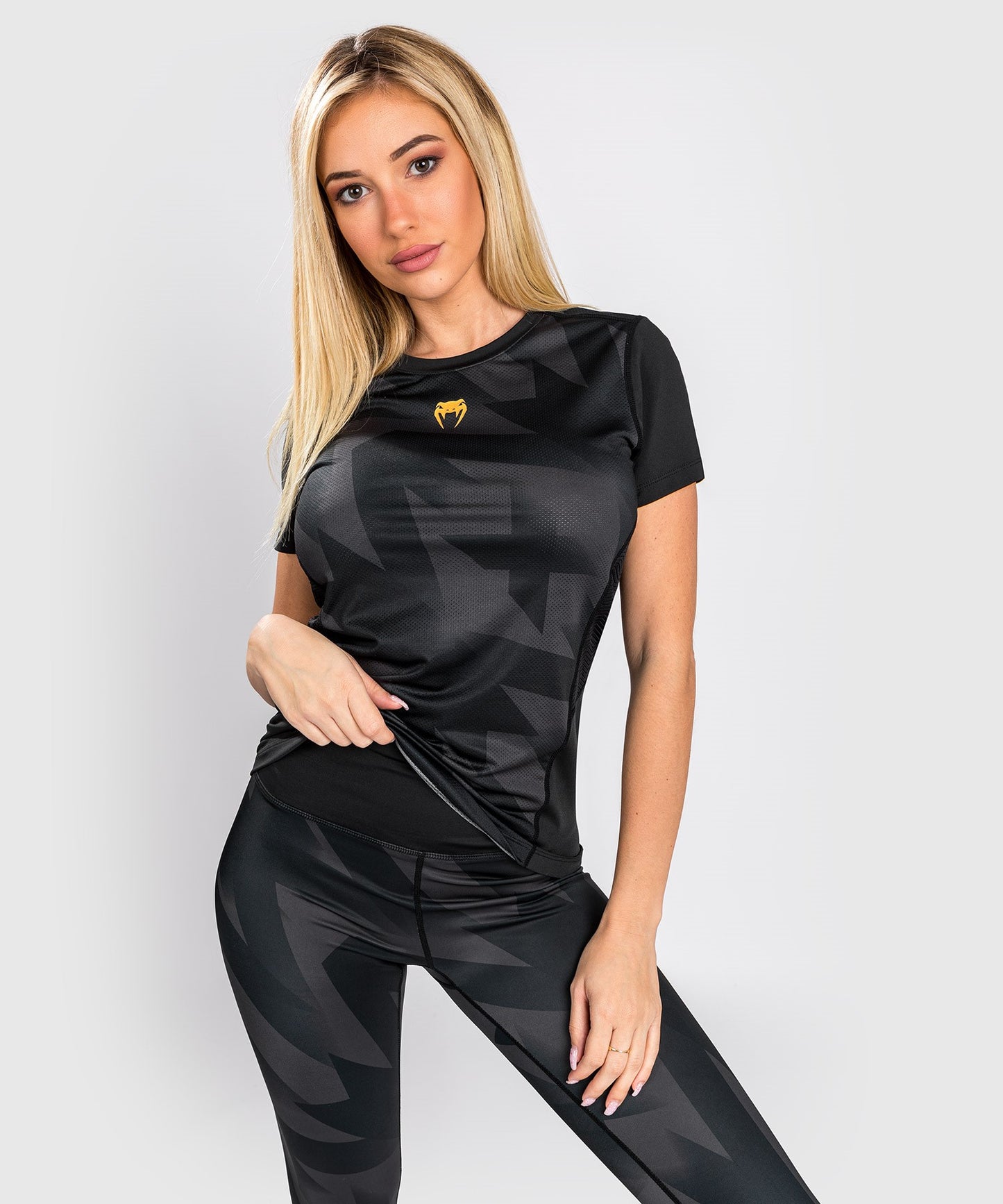  Venum Razor Dry Tech T-Shirt – Für Damen – Schwarz/Gold