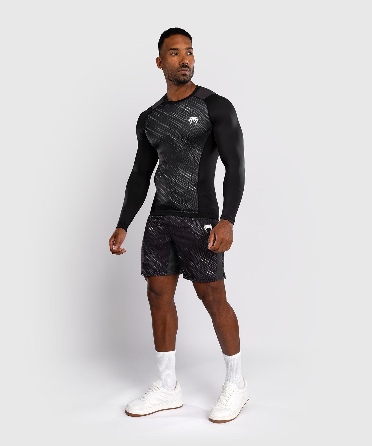 Venum Rapid Long Sleeve Rashguard - Black/Storm Grey