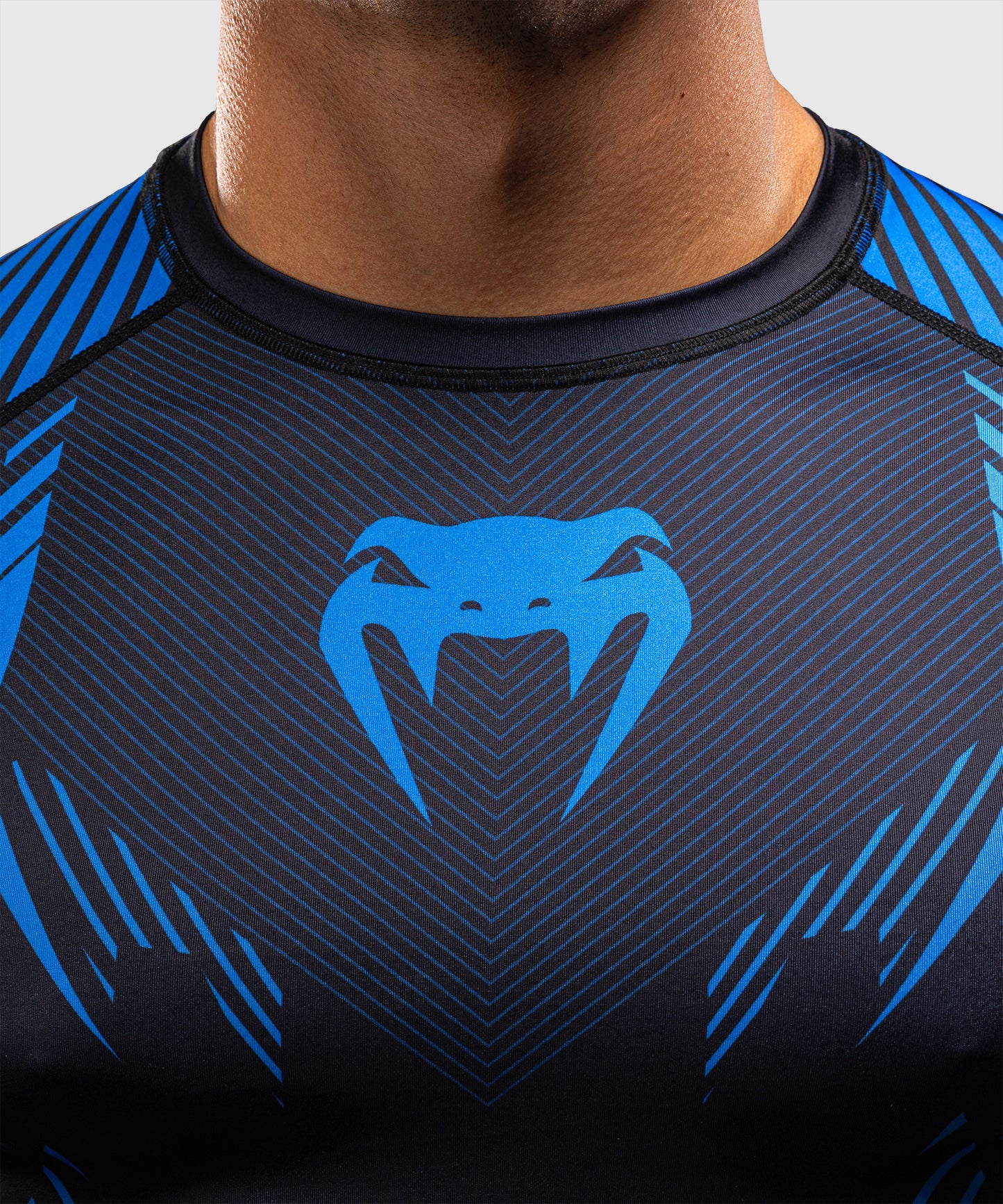 Venum No-Gi 6.0 Rashguard Manga Corta - Negro/Azul