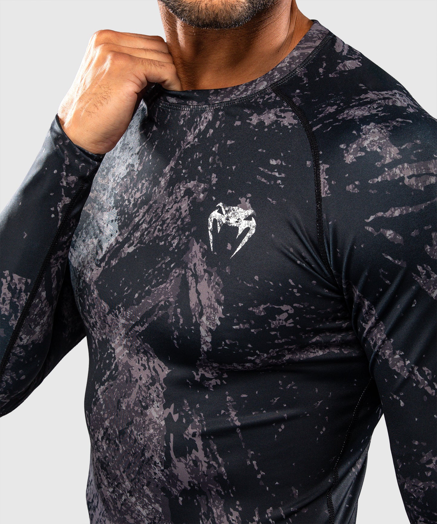 Venum Rage & Workout Long Sleeve Rashguard - Black/Grey