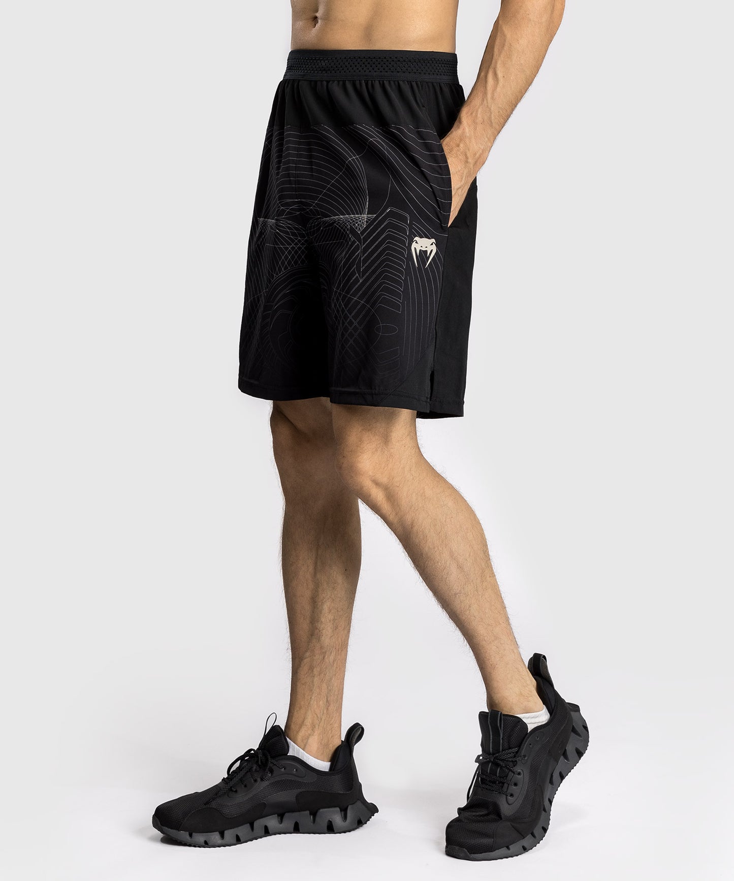 Short d'entraînement Venum G-Fit Air pour Hommes - Noir Intense/Sable Désert
