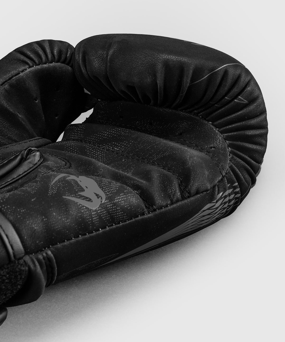 Gants de boxe Impact Venum Amazonia Reborn - Noir/Gris