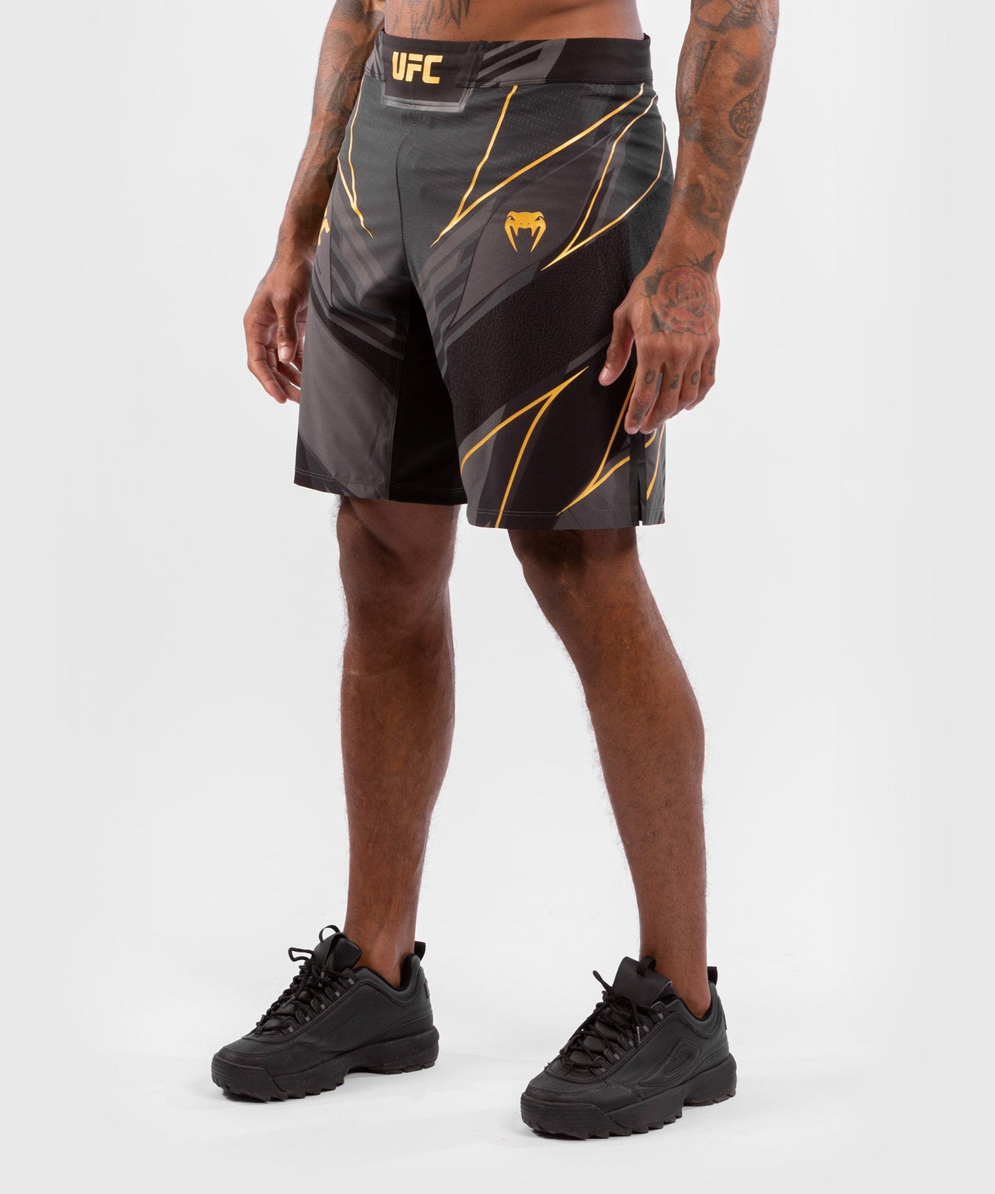 UFC Herren Fightshorts Venum Authentic Fight Night - Long Cut - - Champion
