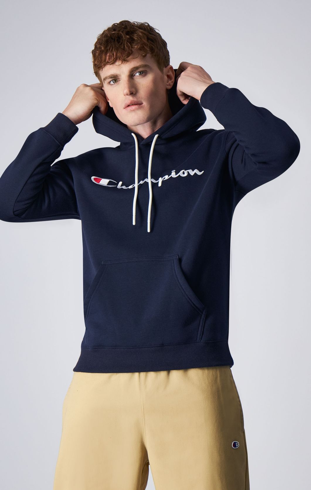 Champion Legacy Felpa con Cappuccio Logo Ricamato – Blu Navy