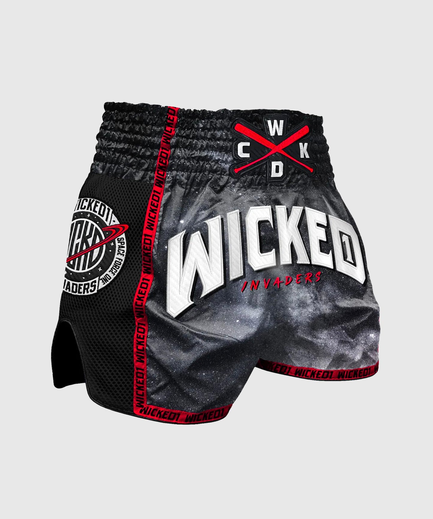Wicked One Invaders Pantaloncini da Muay Thai - Nero/Rosso