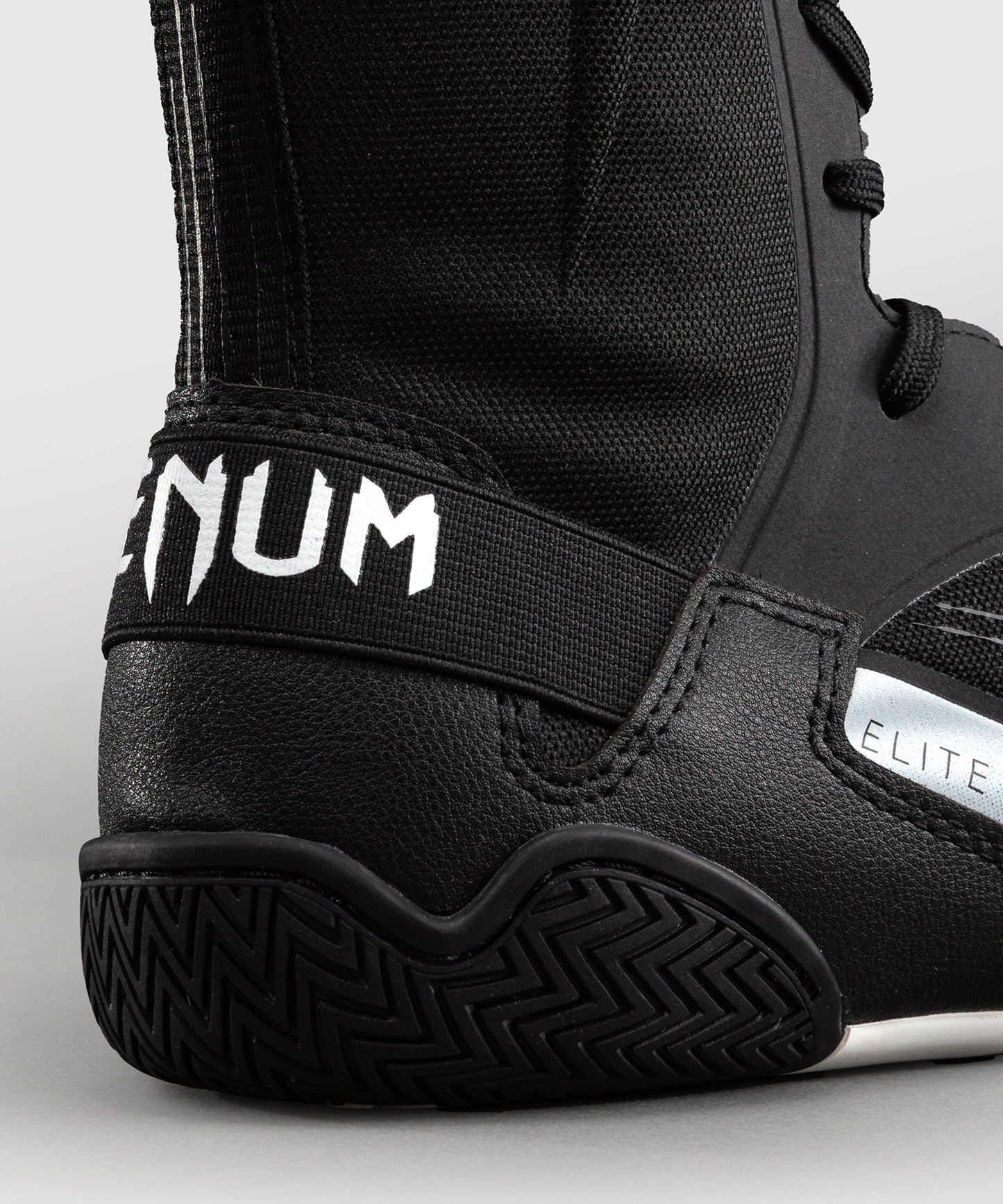 Venum Elite Neo Boxing Shoes - Black/White
