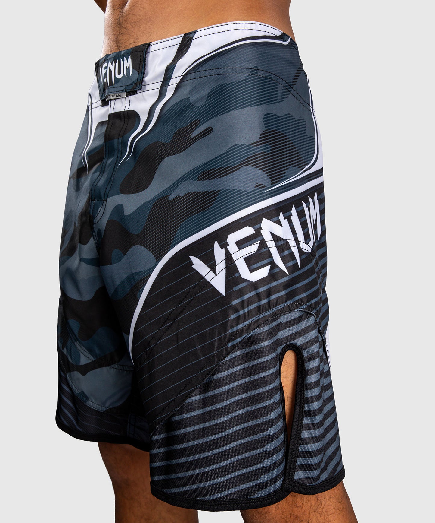 Venum Camo Hero Short de Combate - Azul Marino Oscuro/Azul