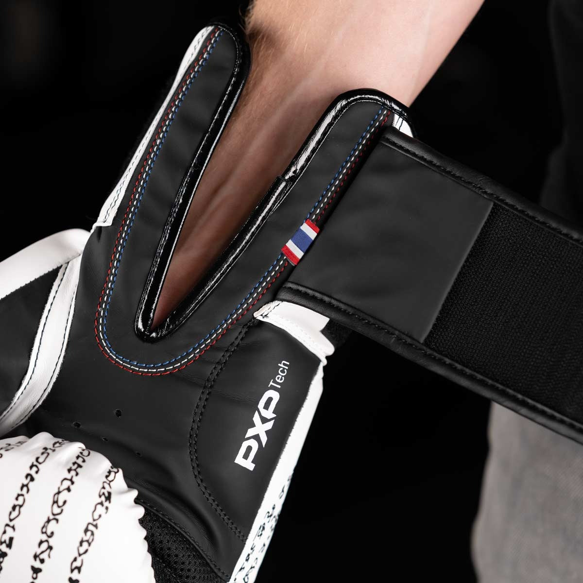 Phantom Athletics Muay Thai Guantoni da Boxe - Bianco