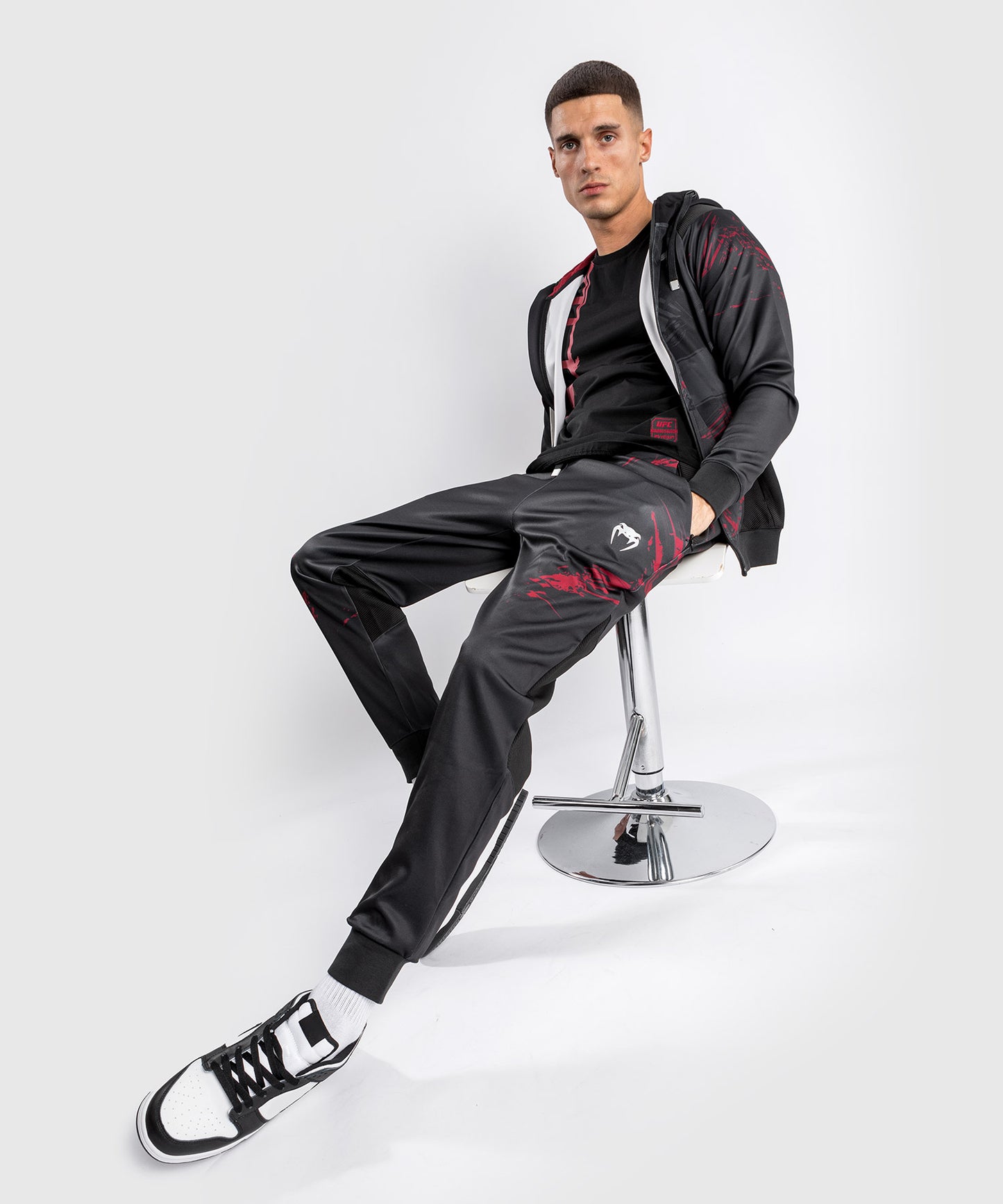 Veste à capuche pour Hommes UFC Venum Authentic Fight Week 2.0 - Noir/Rouge