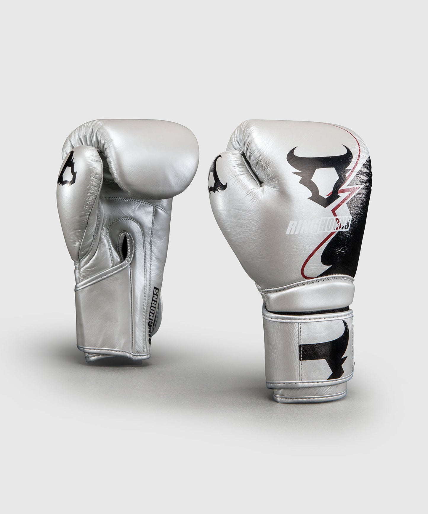 Ringhorns Charger by Venum Guantoni da boxe – Argento/Nero