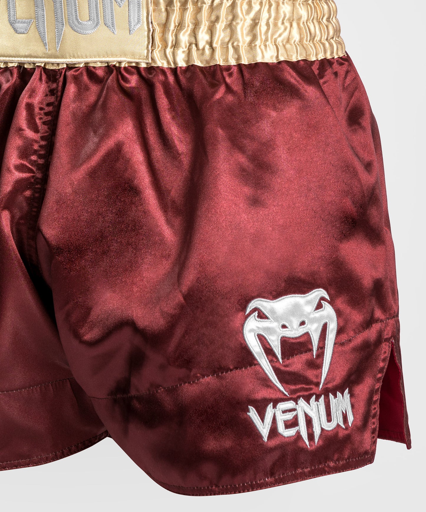Venum Classic Pantalón corto de muay thai - Borgoña/Dorado/Blanco