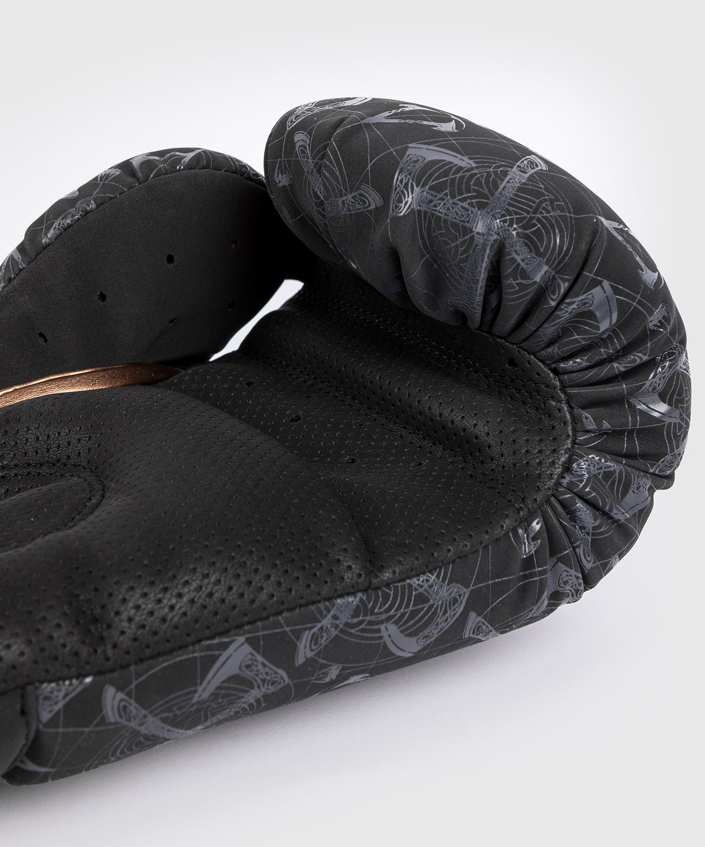 Venum Assassin's Creed Reloaded Boxhandschuhe - Schwarz