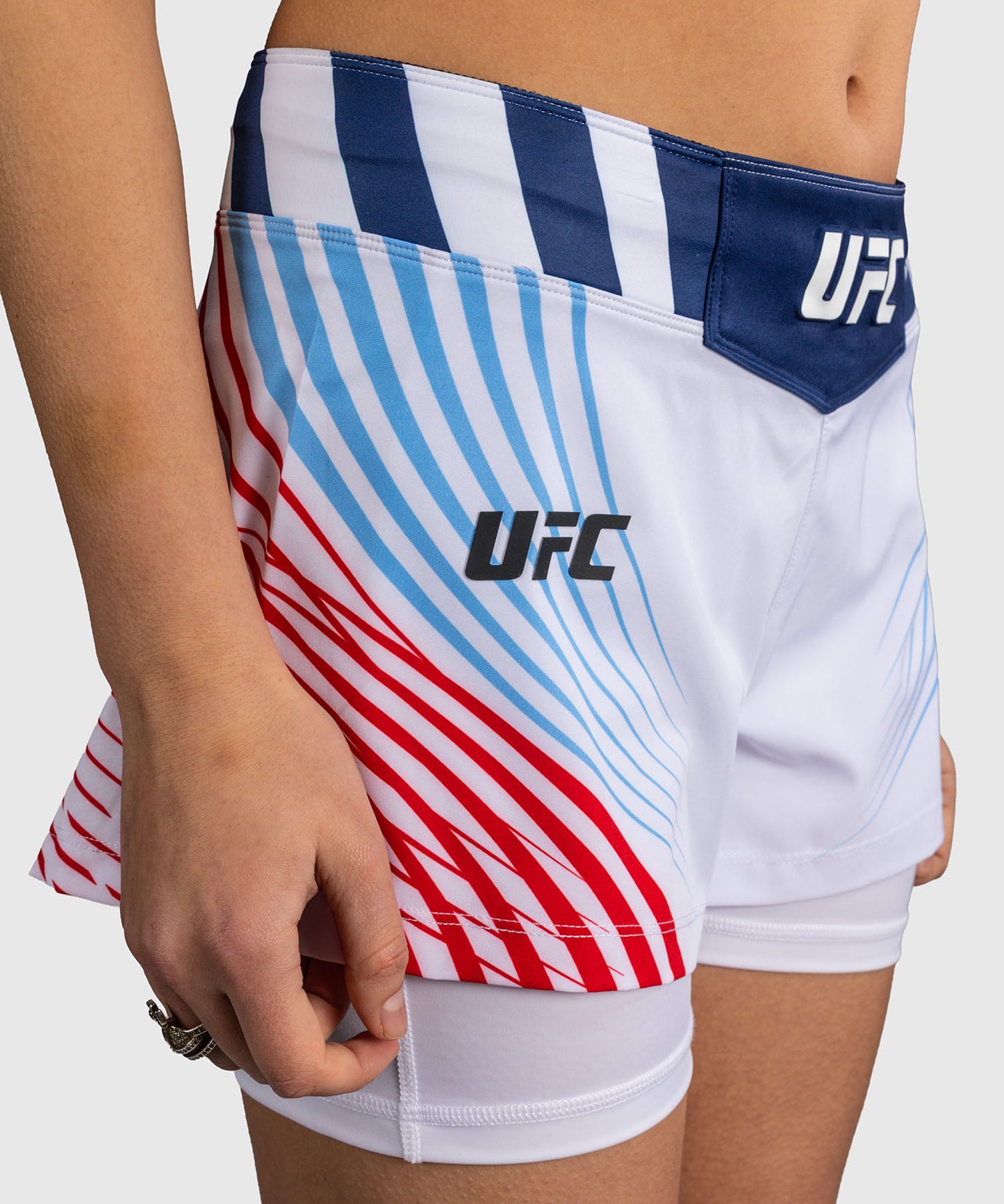 Official UFC Freedom 250 by Venum Authentic Fight Night Short de combat pour femme - Blanc