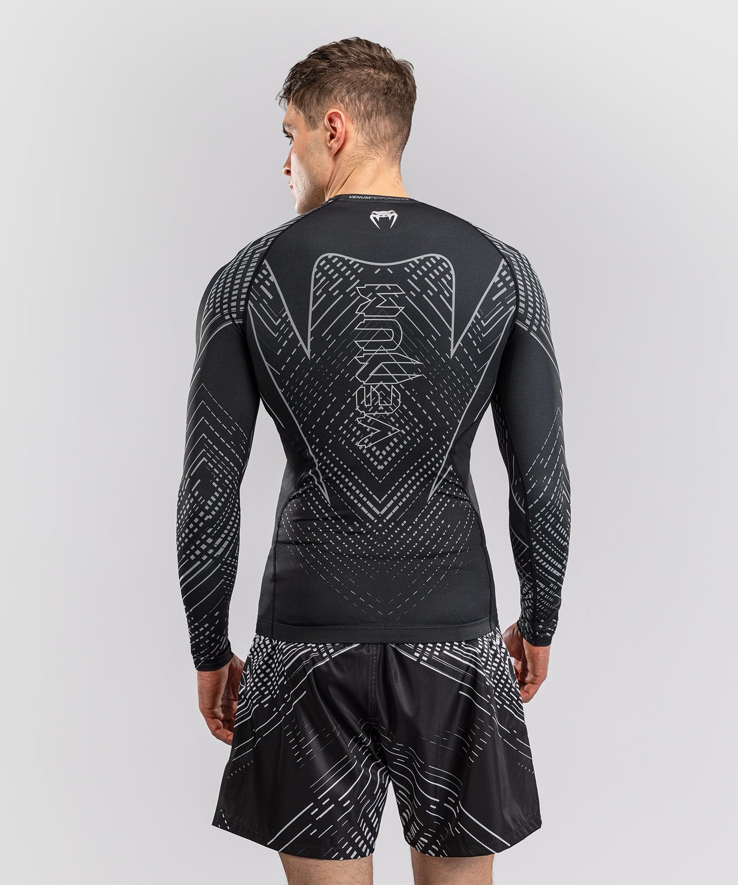Rashguard à Manches Longues Venum Midnight Fury – Noir/Gris/Argent