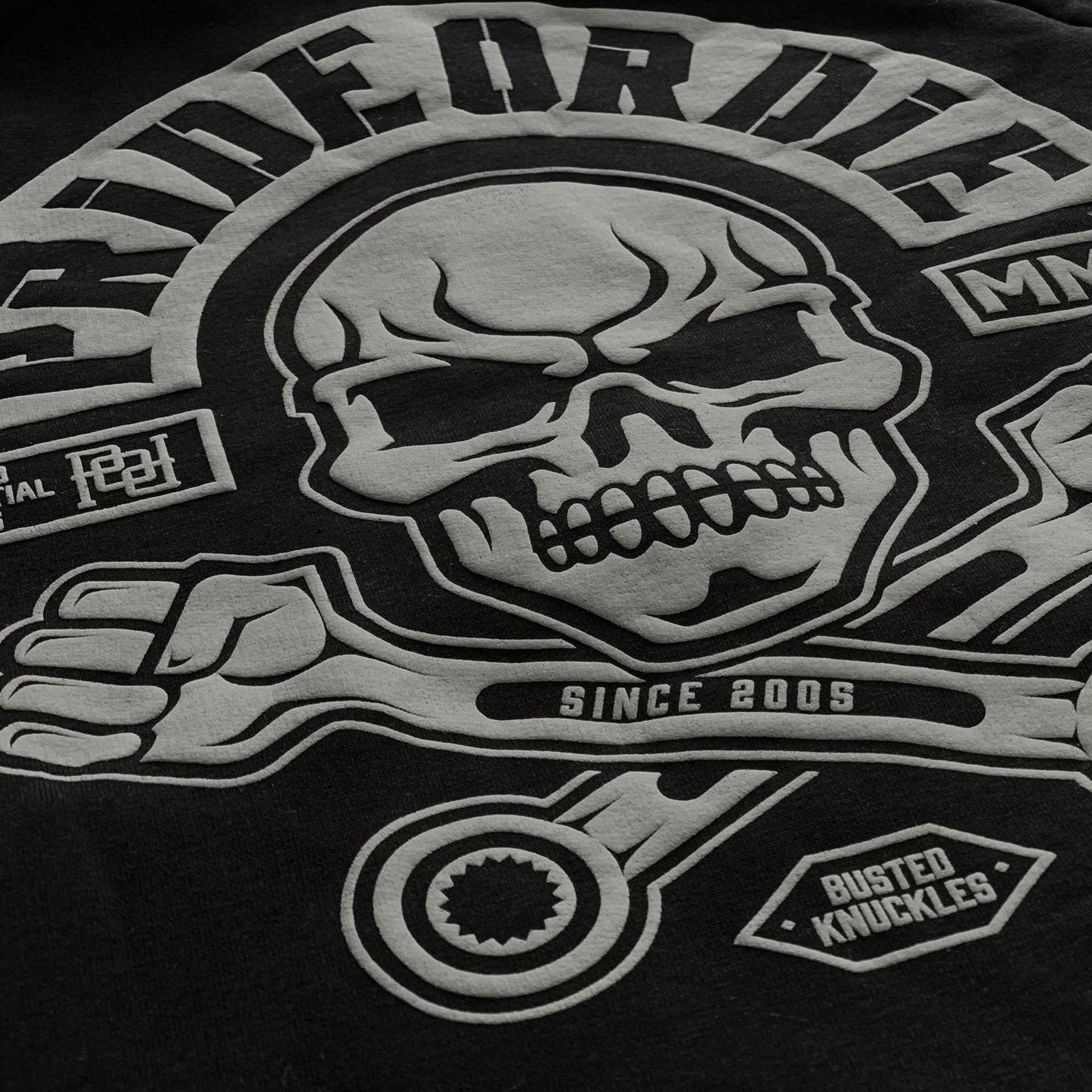 Pride Or Die Busted Knuckles Sweatshirt - Schwarz