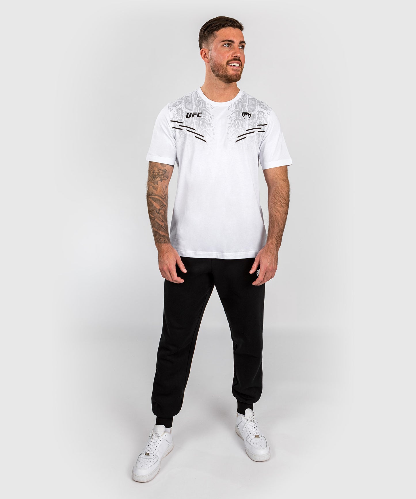 UFC Adrenaline by Venum Replica Kurzarm-T-Shirt für Männer - Weiß
