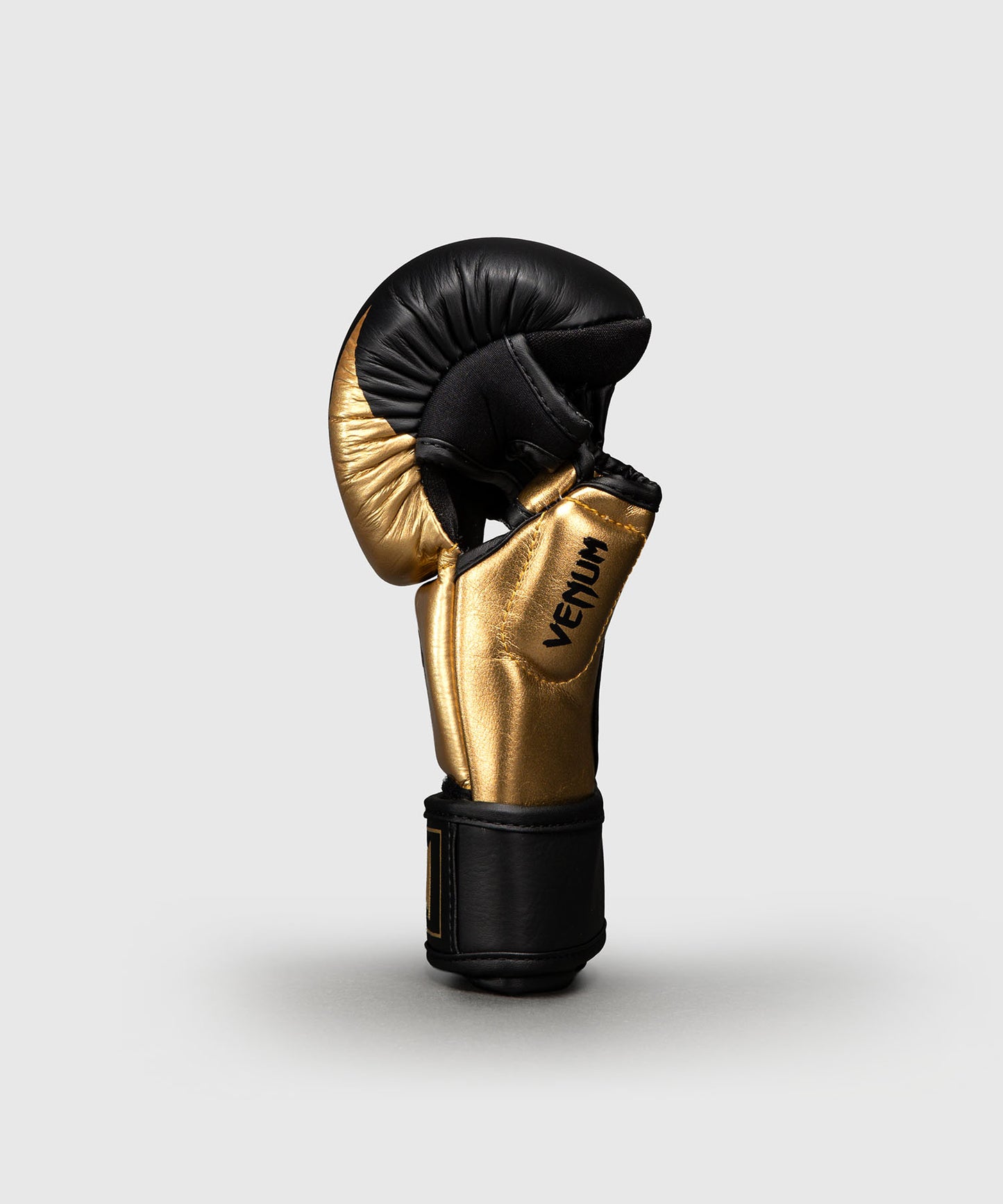 Gants de Sparring en Cuir Venum Attack 2.0 – Or/Noir