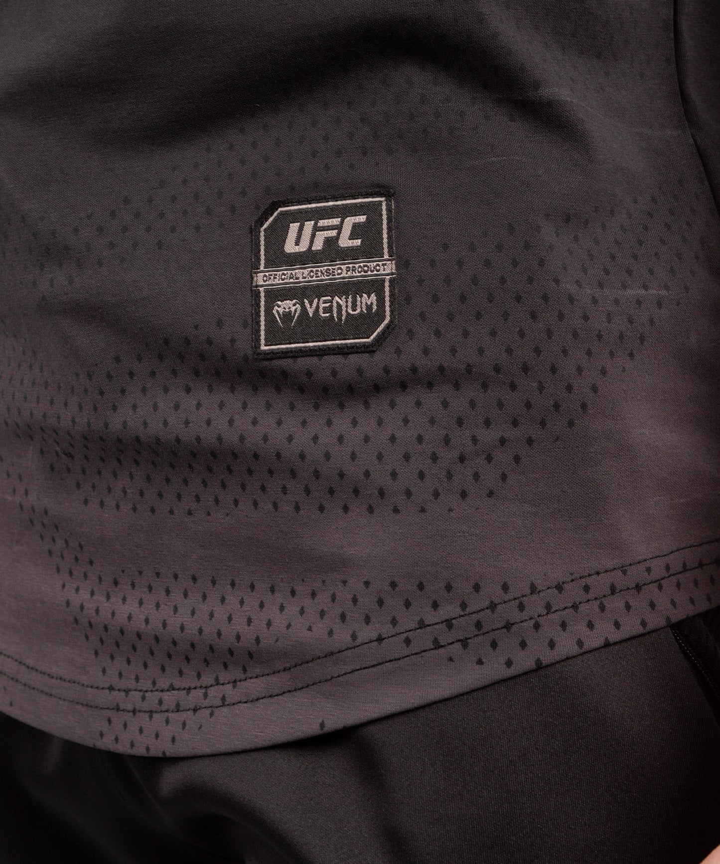 UFC Venum Authentic Fight Week Herren Kurzarm-Baumwoll-T-Shirt - Schwarz