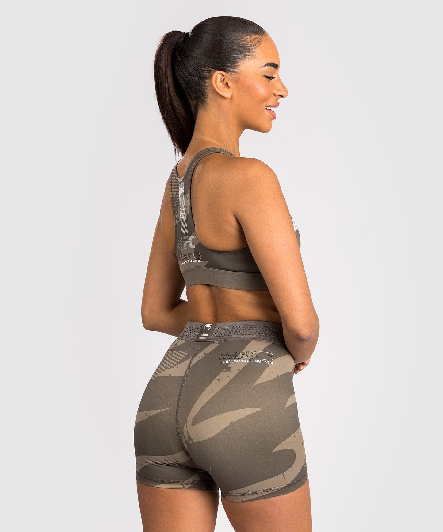 Short de compression pour Femmes UFC Adrenaline by Venum Fight Week - desert Camo