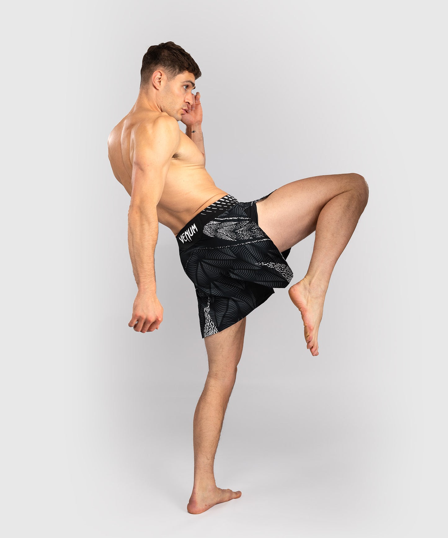 Short de combat Gladiator Homme UFC Zenith by Venum Authentic Fight Night - Noir