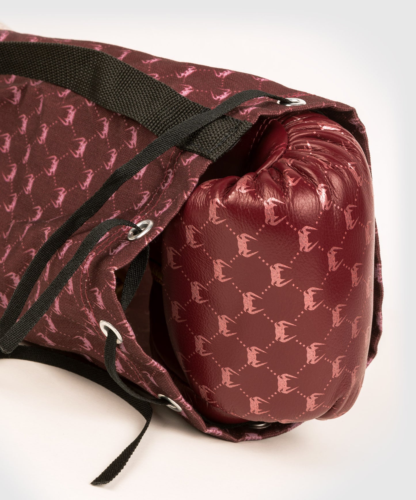 Venum Coco Monogram Pro Boxhandschuhe  – Garnet Red