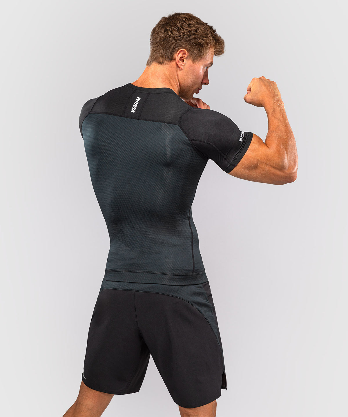 Rashguard manches courtes Venum G-Fit Scale - Noir