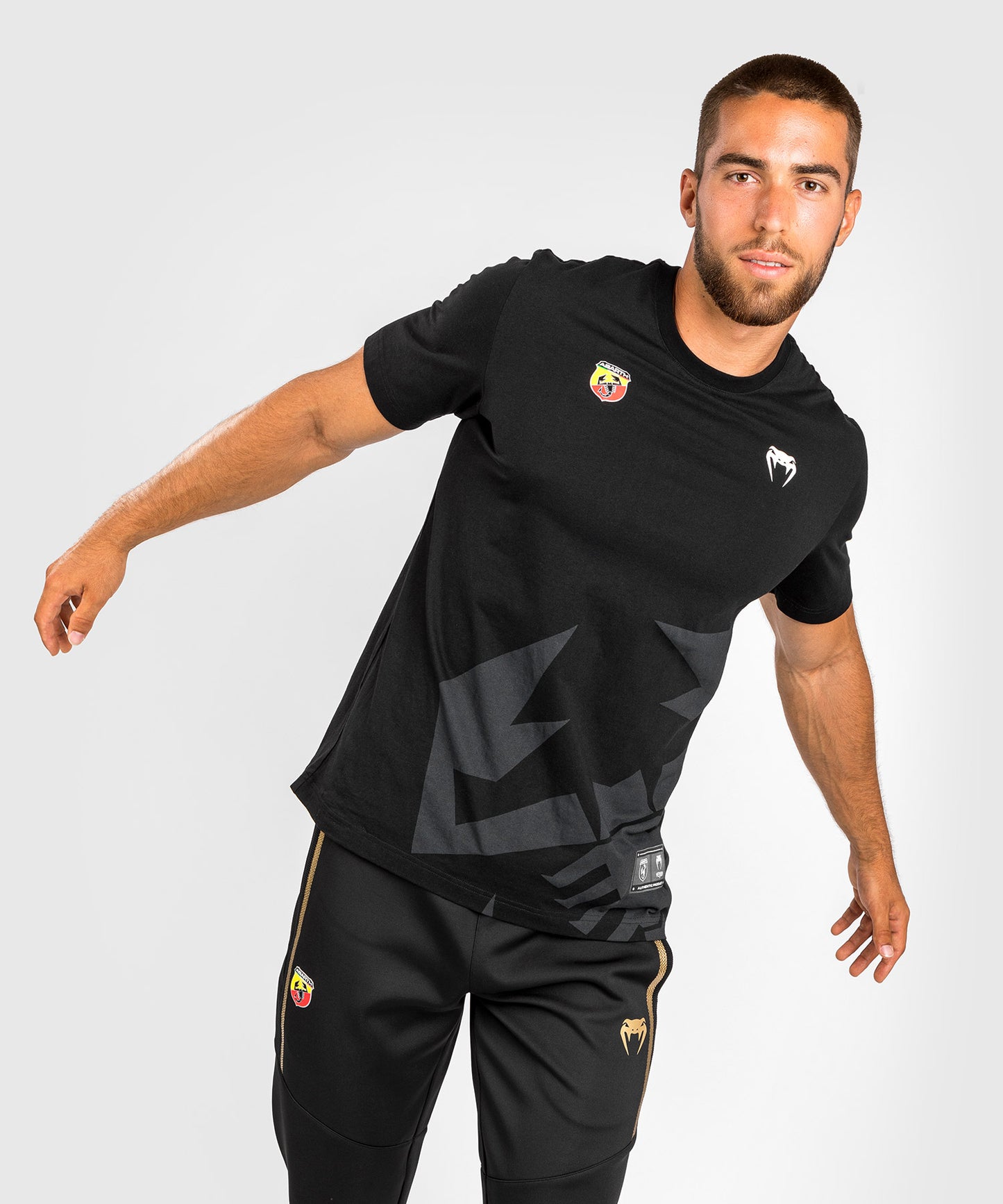 Camiseta Venum Abarth #1 - Negro/Oro