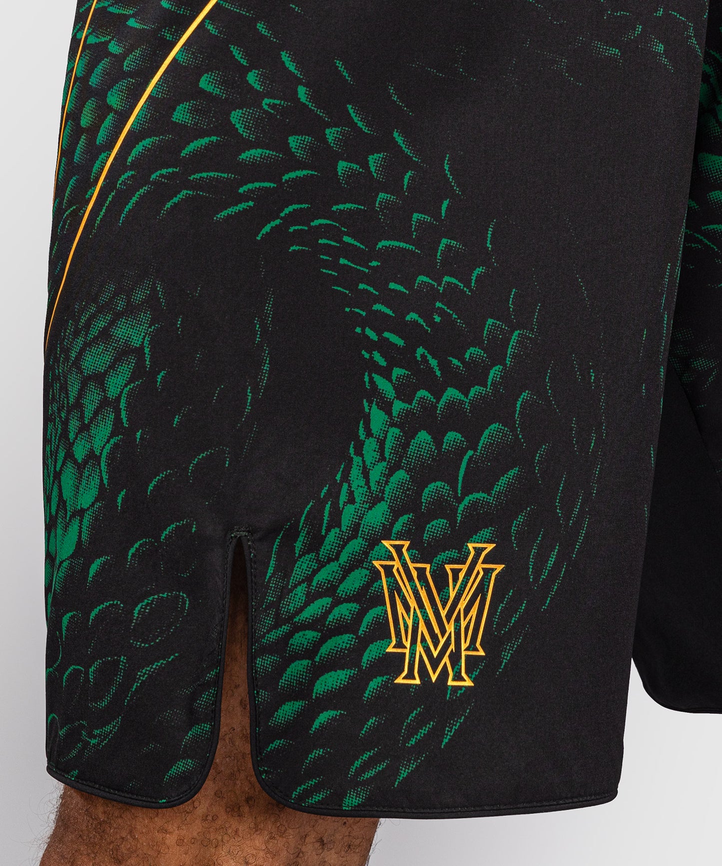 Venum Matupa Fightshorts - Schwarz/Grün/Gold