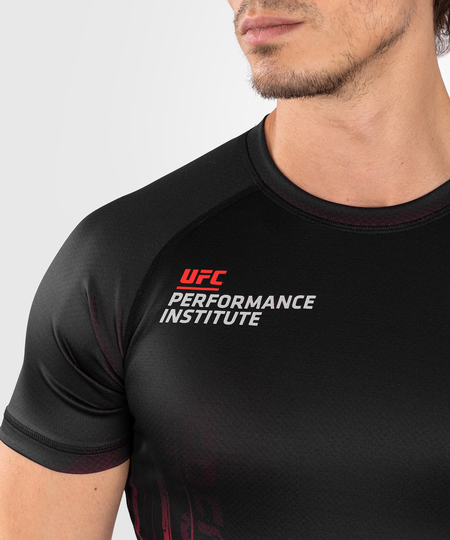 UFC Venum Performance Institute 2.0 Kurzarm-Rashguard für Männer - Schwarz/Rot