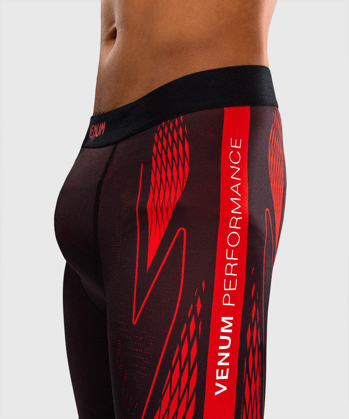 Venum Amazonia Reborn Kompressionsshorts - Schwarz/Rot