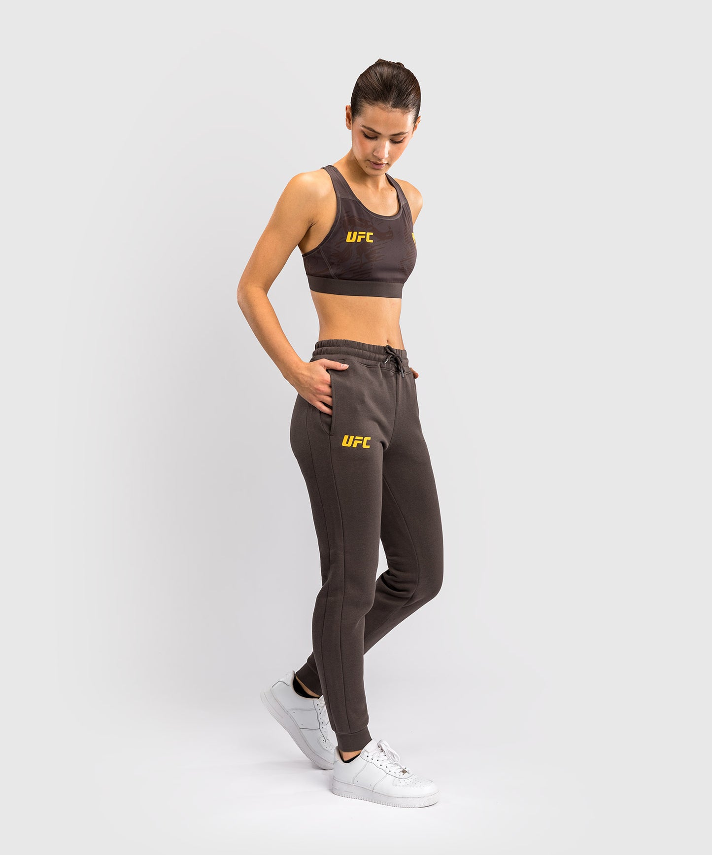 UFC Fusion by Venum Fight Week Damen Baumwollhose - Solid Erdiges Braun
