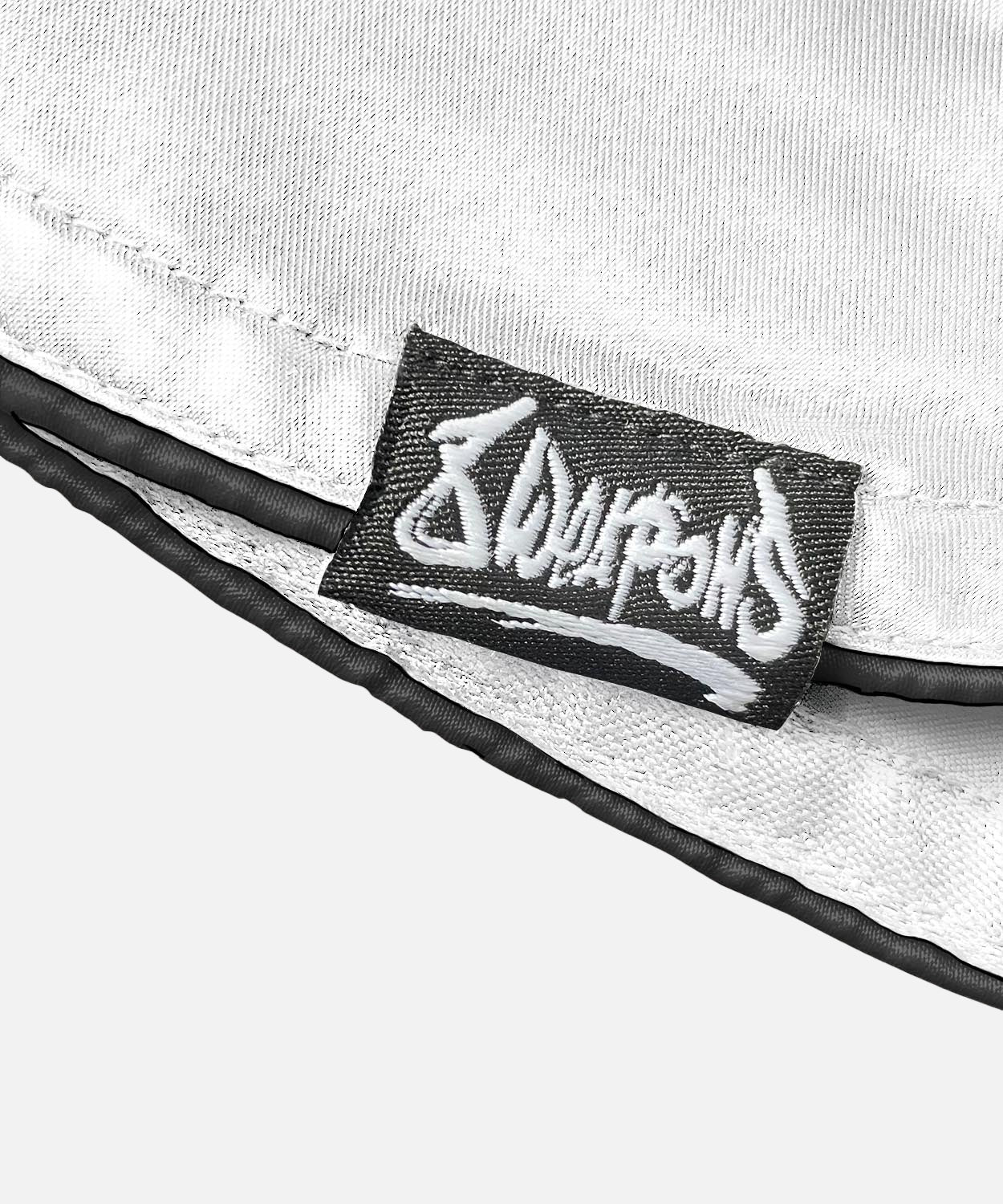 8 Weapons Mongkol Pantaloncini da Muay Thai - Bianco