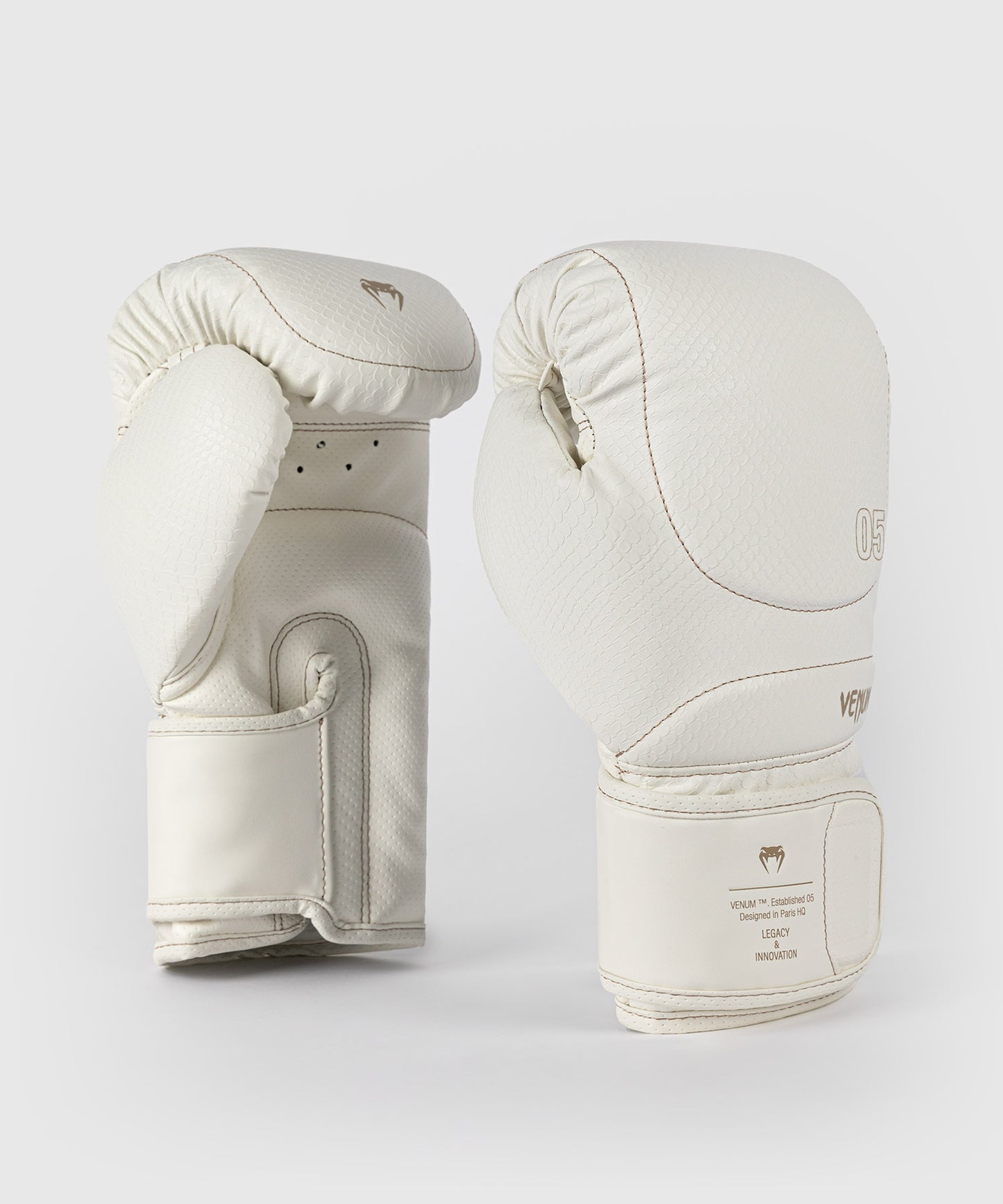 Venum Impact Evo Scales Boxhandschuhe – Elfenbein