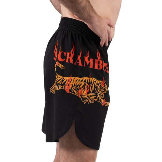 Scramble Burning Tiger Fightshorts - Negro