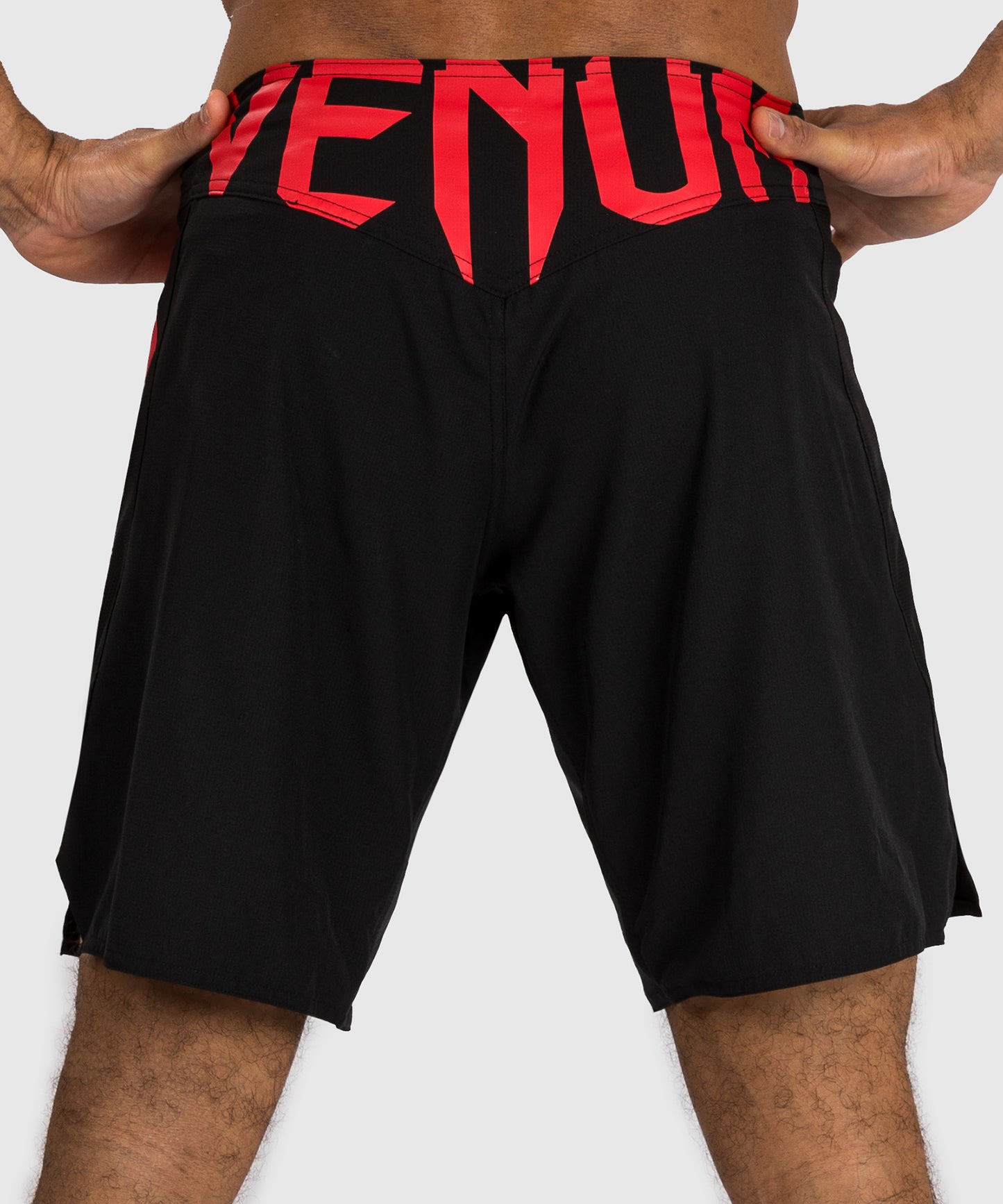Shorts de combat Venum Light 5.0 - Noir/Rouge