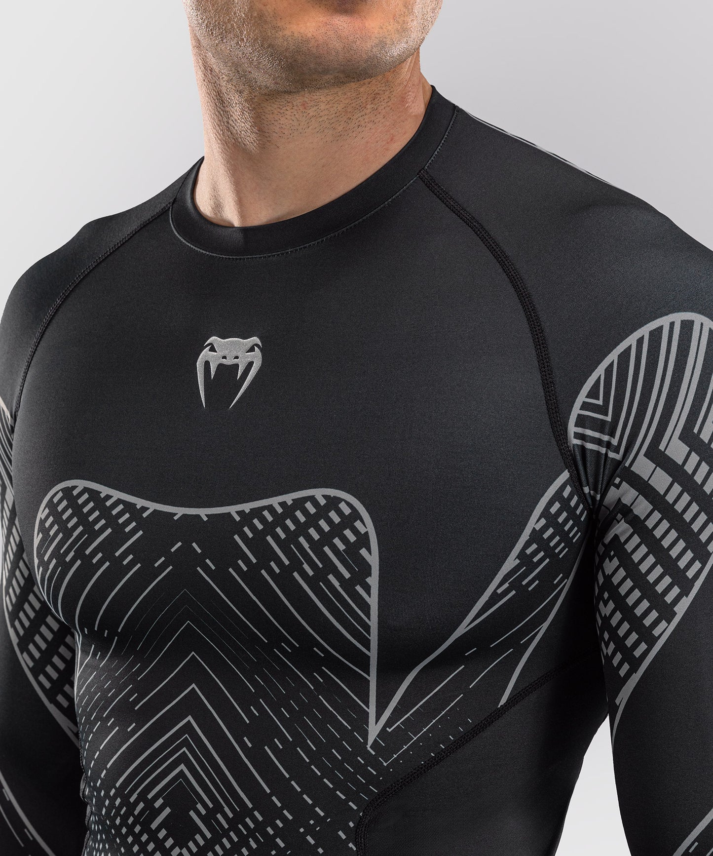 Rashguard à Manches Longues Venum Midnight Fury – Noir/Gris/Argent