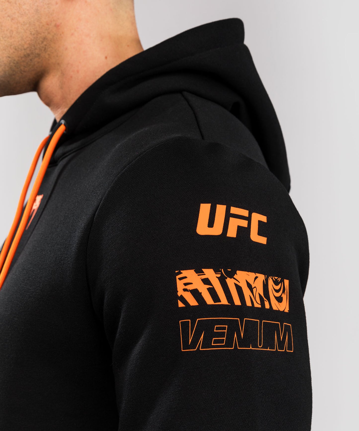 UFC Zenith by Venum Authentic Fight Week Pullover Hoodie Herren - Schwarz
