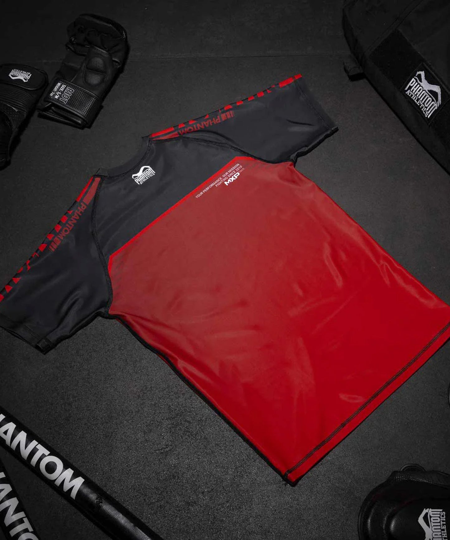 Phantom Athletics Evo Apex Rashguard - Negro/Rojo