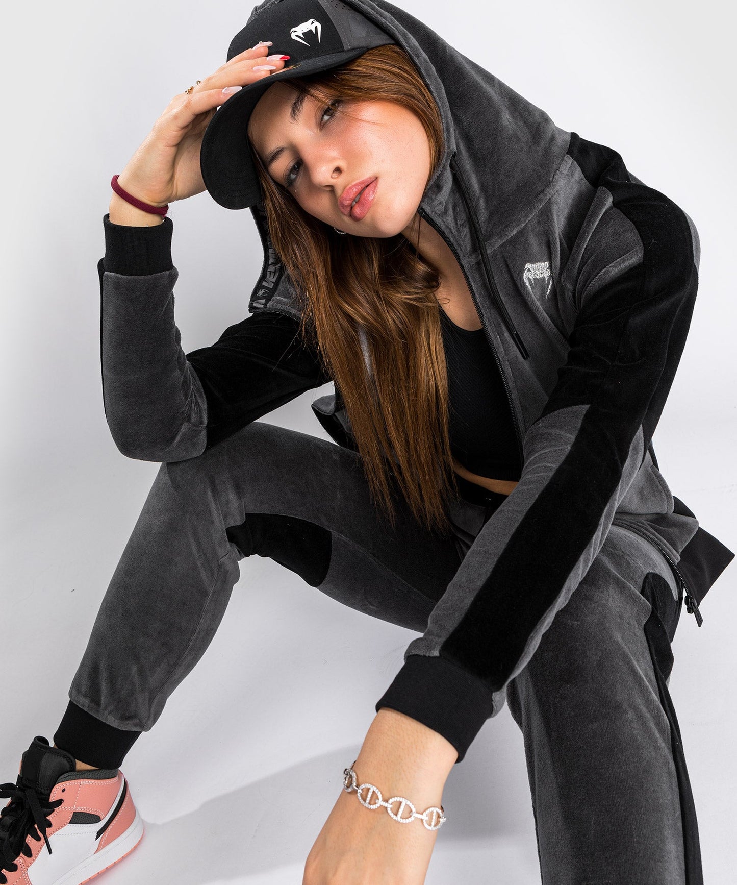 Venum Camoline 2.0 Velvet Sweatshirt - Damen - Grau/Schwarz