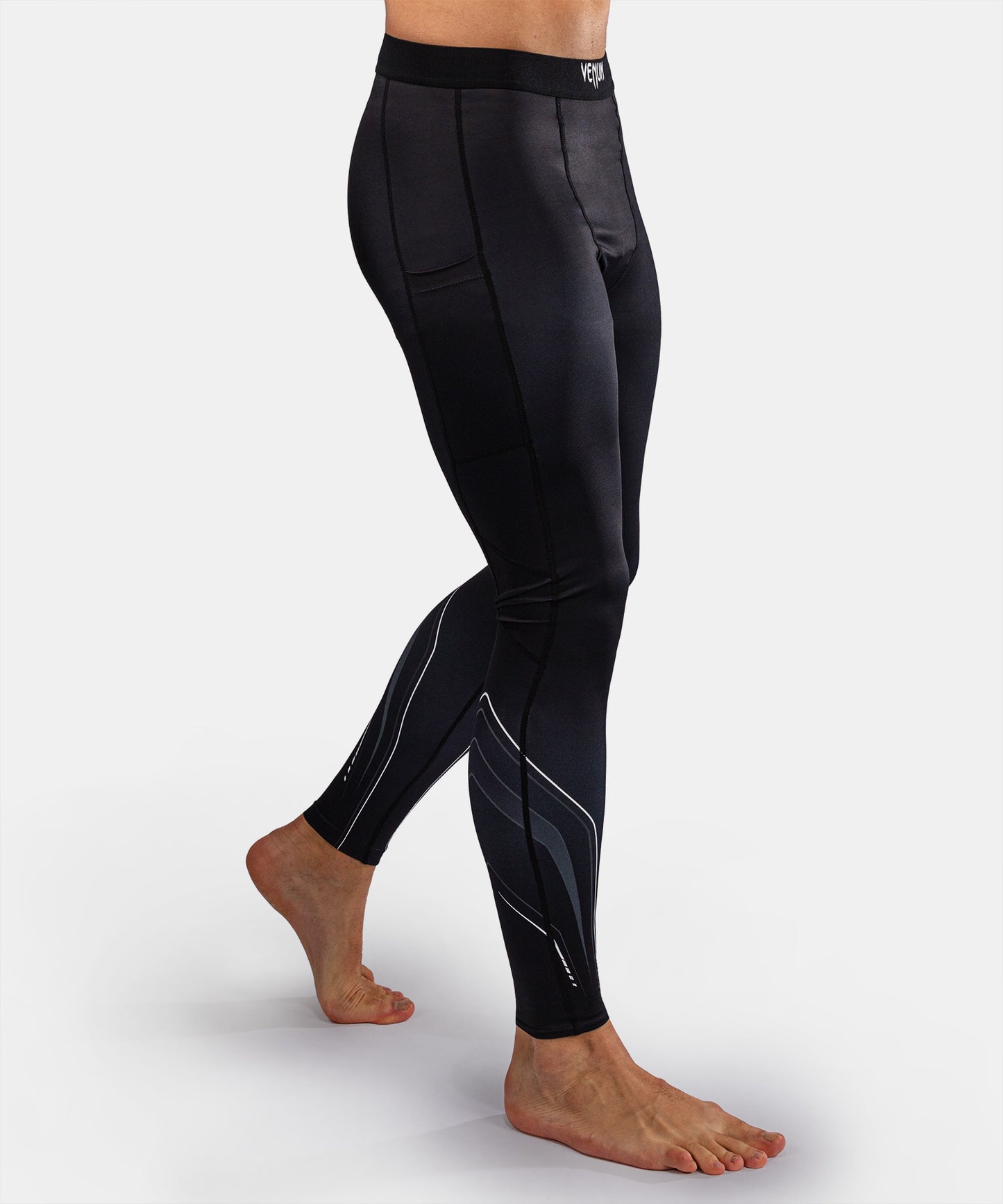 Venum Streamline Spats – Nero/Bianco