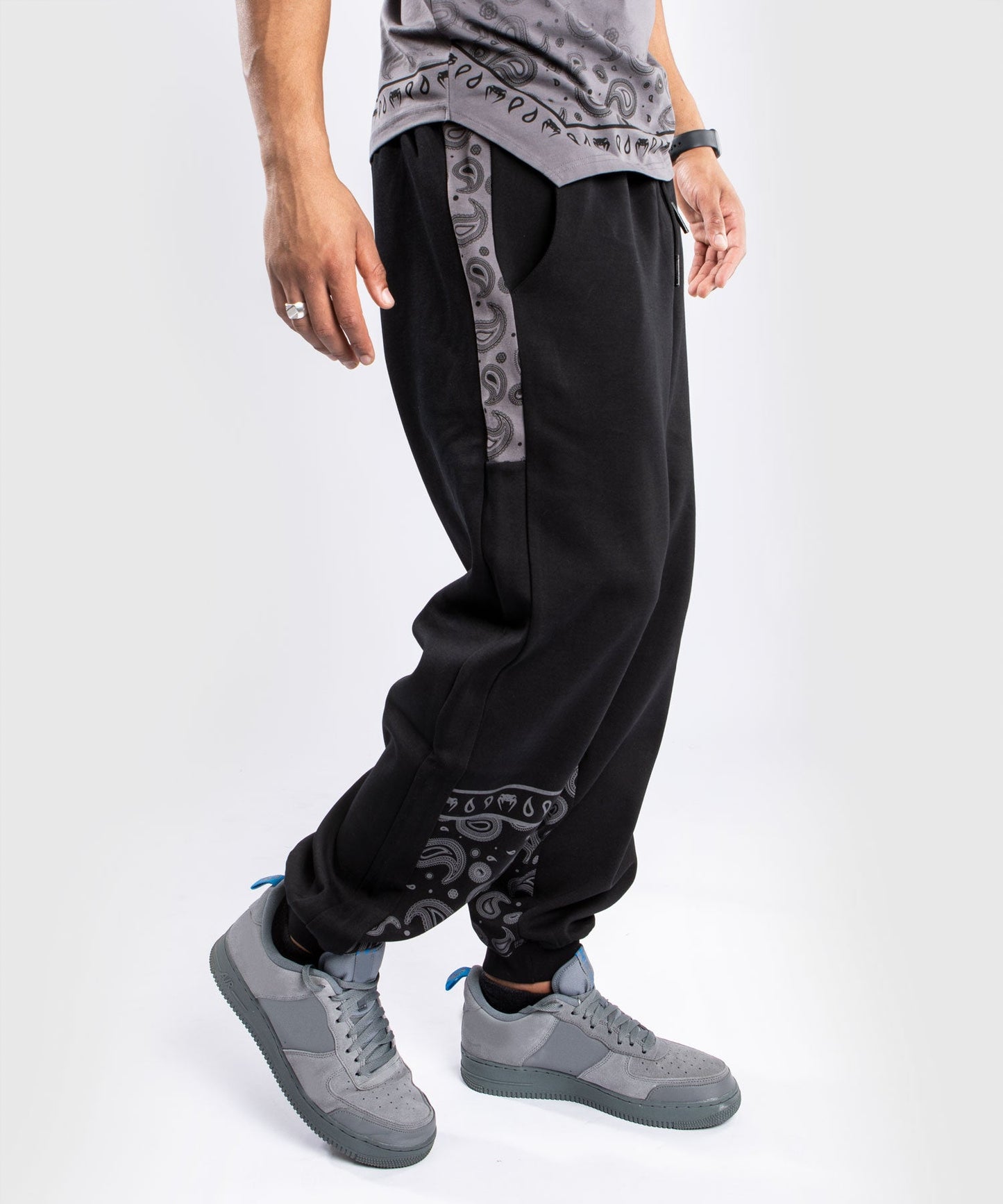 Venum Cali 34 Jogging Pants - Oversize - Black