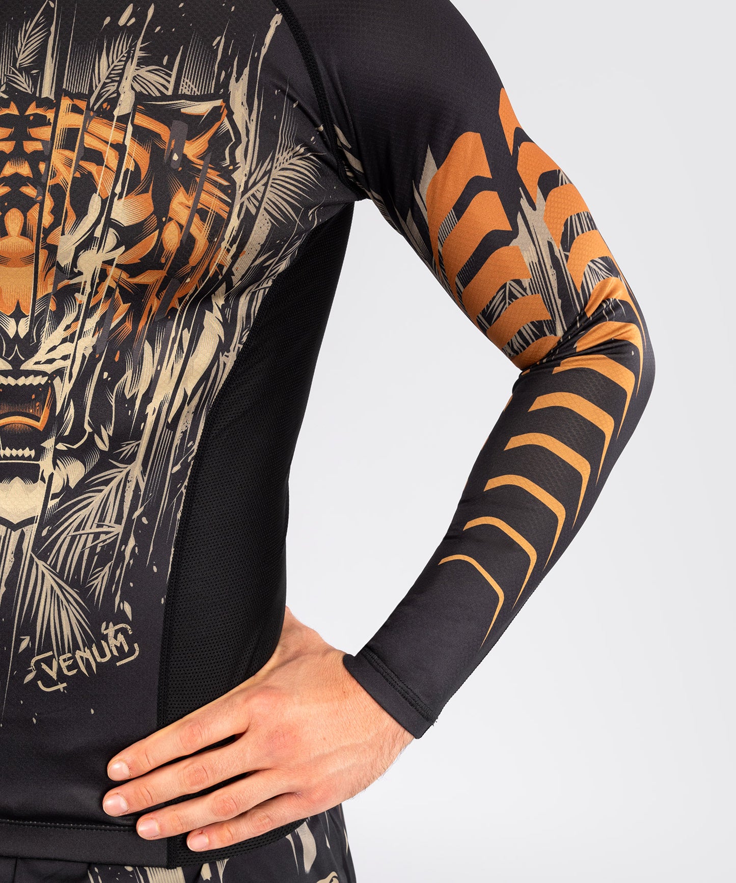 Rashguard à Manches Longues Venum Tiger pour Hommes - Noir/Orange Néon