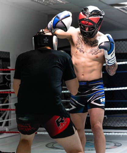 RDX Sports Zero Impact Kopfschutz mit Gitter - Schwarz/Rot