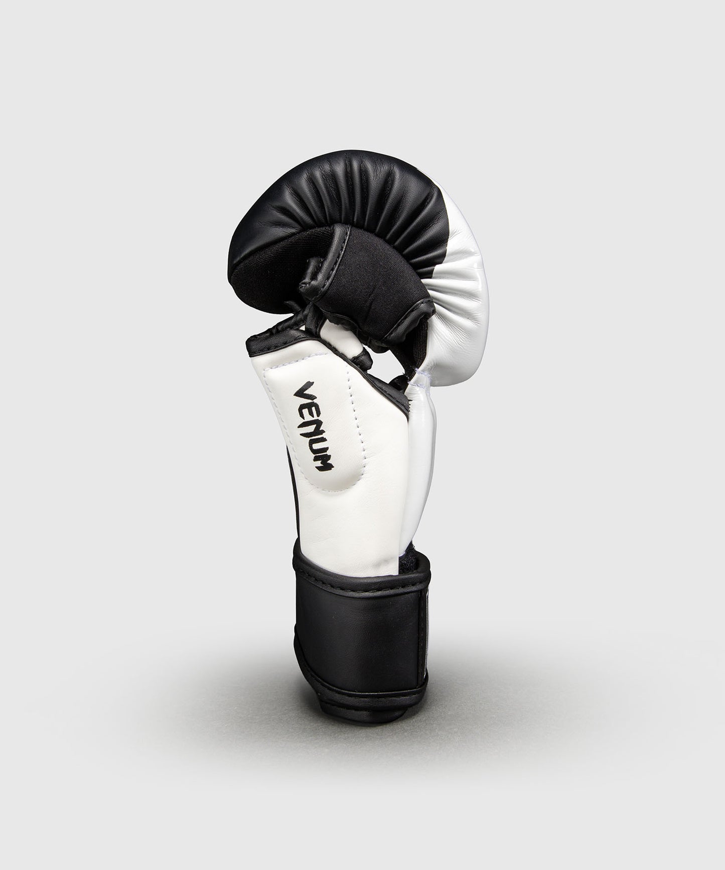 Gants de Sparring Venum Attack 2.0 – Noir/Blanc
