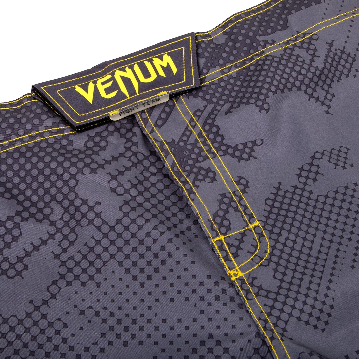 Venum Tramo Fightshorts - Black/Yellow