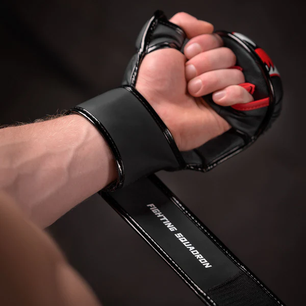 Phantom Athletics Fight Squad MMA-Sparring-Handschuhe - Schwarz