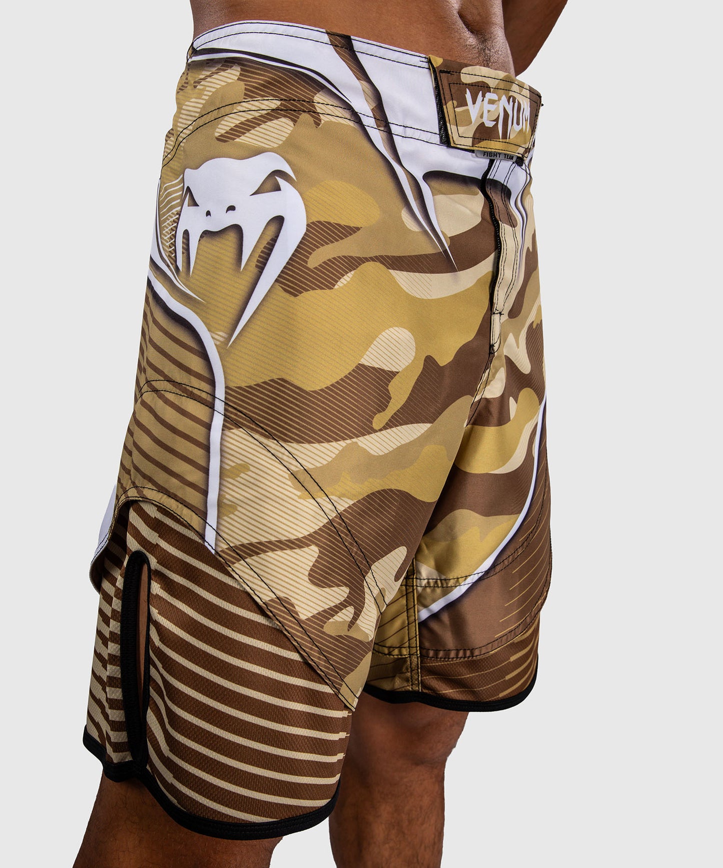 Venum Camo Hero Short de Combate - Beige Claro/Marrón
