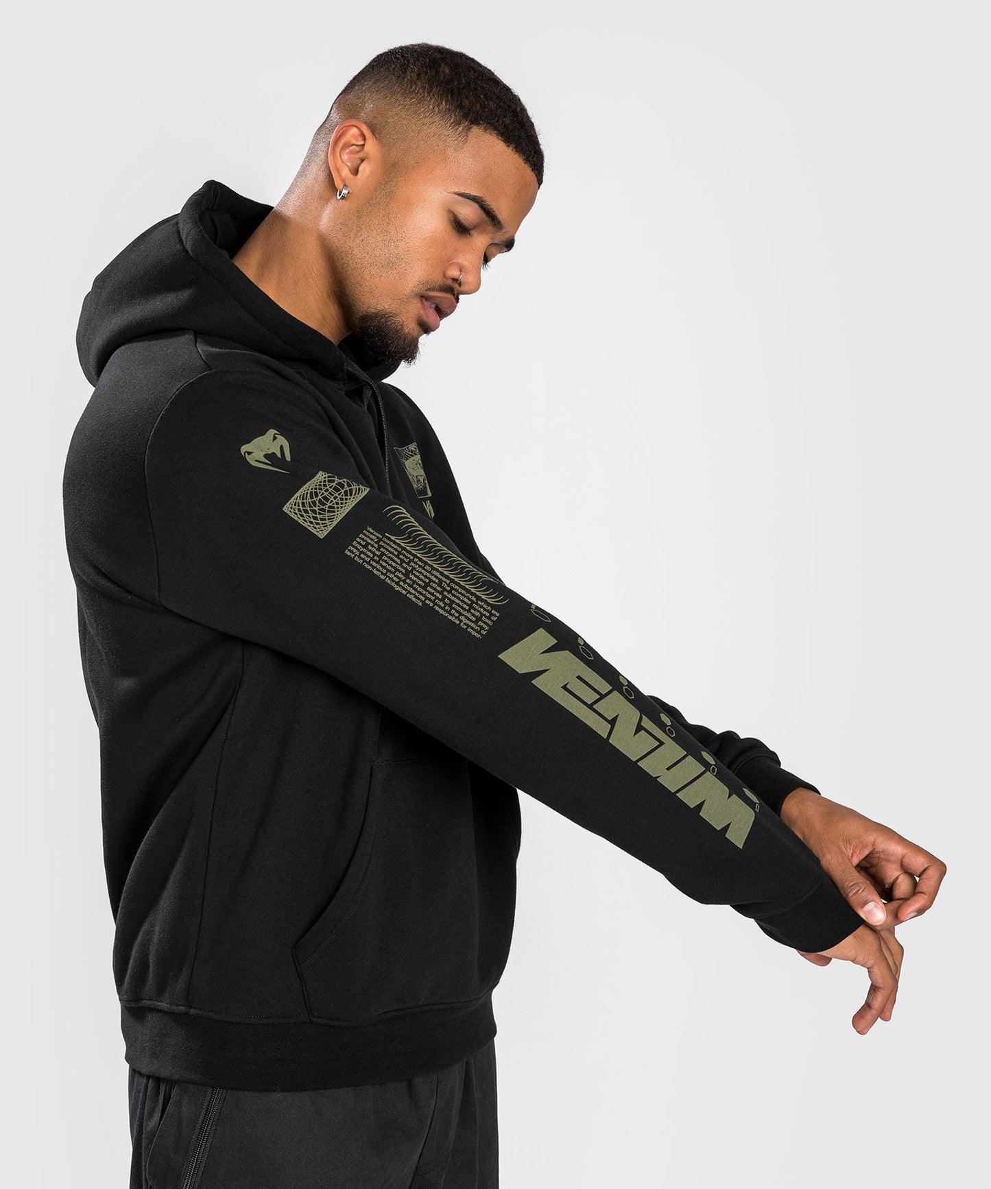 Sweatshirt à Capuche Venum Fangs - Coupe Droite - Noir
