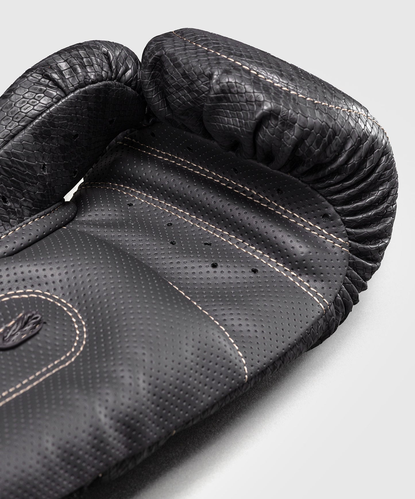 Venum Impact Evo Scales Boxhandschuhe – Dunkelgrau