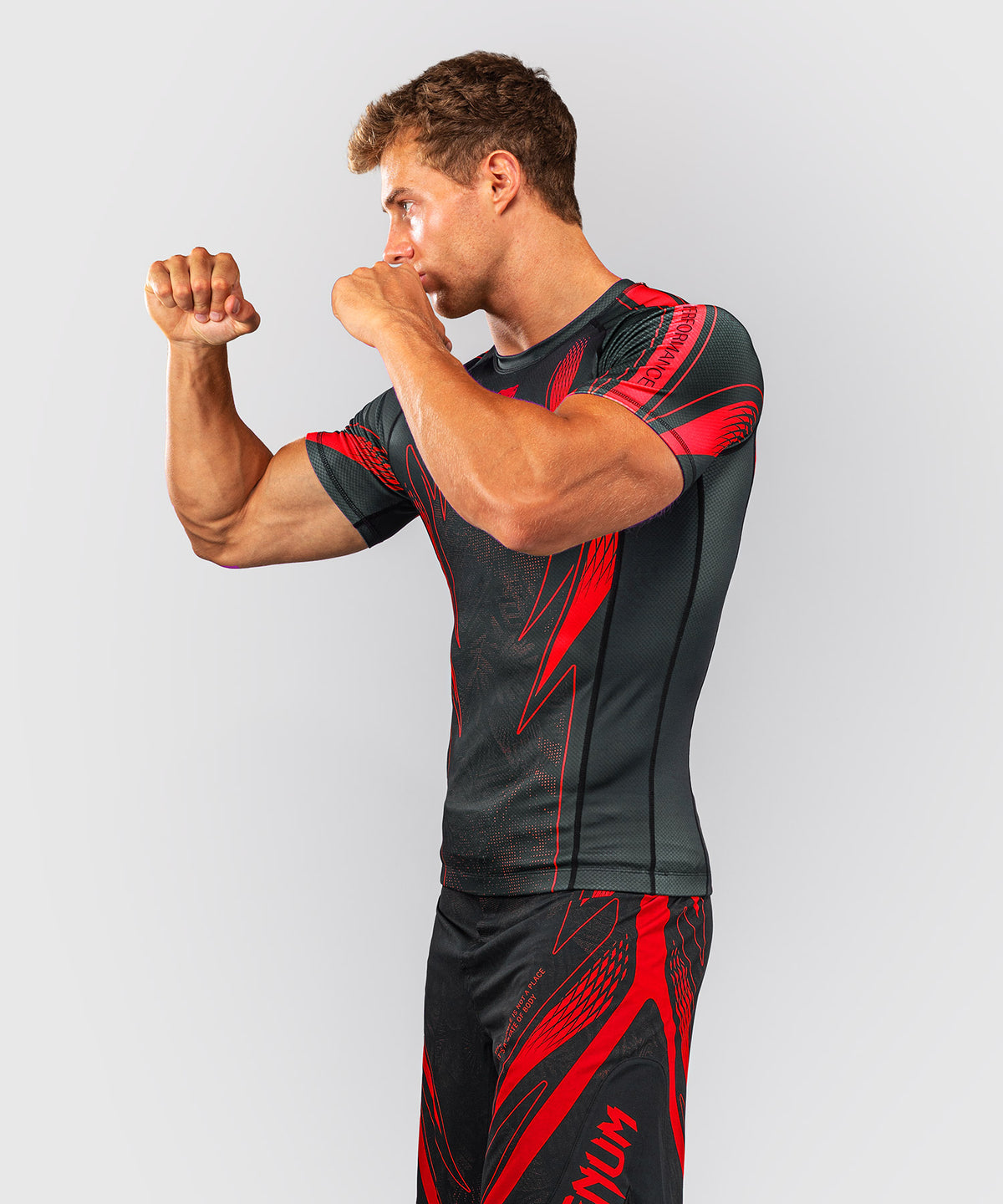 Venum Amazonia Reborn Kurzarm-Rashguard - Schwarz/Rot